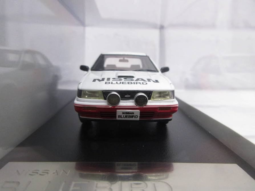 NISSAN BLUEBIRD SSS-R 1987トリコロール　ハイストーリー NISSAN BLUEBIRD SSS-R 1987トリコロール ハイストーリー
